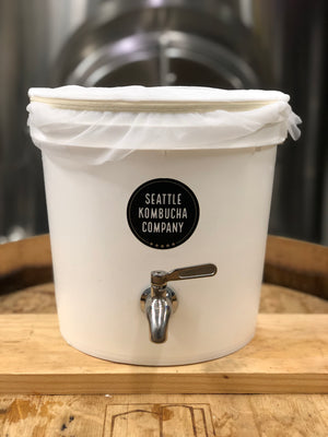 COMPLETE 2 GALLON KIT: SCOBY, PRO VIDEOS, PRO SUPPORT, TWO (2) GALLON STARTER KIT and GUARANTEE to Make Kombucha At Home